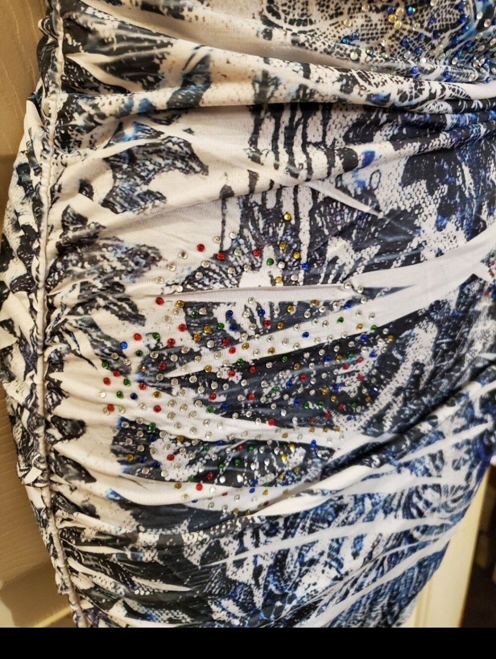 Cristinalove One-Shoulder Navy and White Abstract Bodycon Dress - Picture 6 of 9